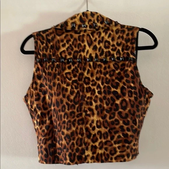Sourpuss Leopard Print studded vest - Picture 5 of 5